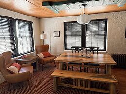 Hoosier Hot Springs & Inn