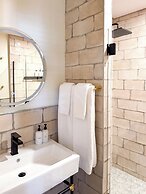 Hoosier Hot Springs & Inn