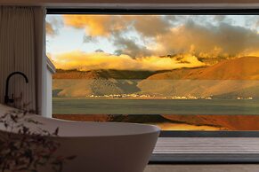 Liz's heart is in the sky