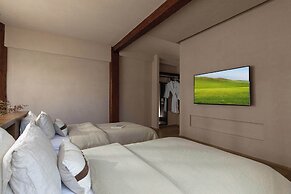 Liz's heart is in the sky