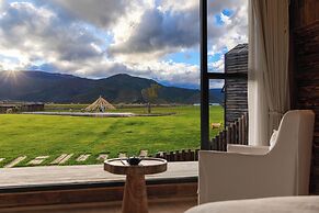 Liz's heart is in the sky