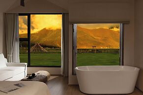 Liz's heart is in the sky