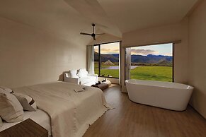 Liz's heart is in the sky