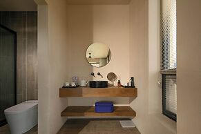 Liz's heart is in the sky