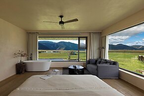 Liz's heart is in the sky