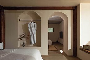 Liz's heart is in the sky