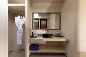 Liz's heart is in the sky