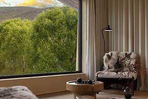 Liz's heart is in the sky