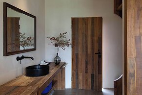 Liz's heart is in the sky