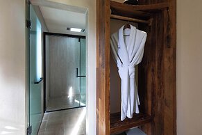 Liz's heart is in the sky