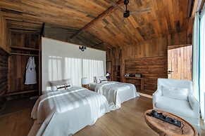 Liz's heart is in the sky