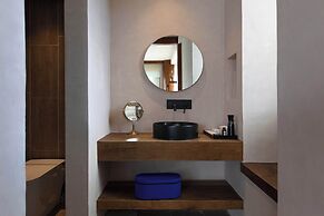 Liz's heart is in the sky