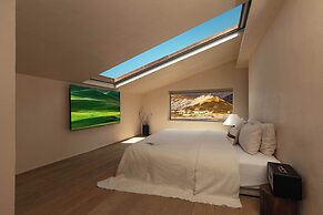 Liz's heart is in the sky