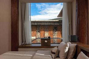 Liz's heart is in the sky