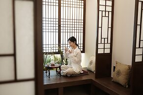 D.A.L Premium Capsule Hotel - Women Only