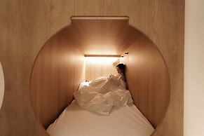 D.A.L Premium Capsule Hotel - Women Only