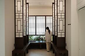 D.A.L Premium Capsule Hotel - Women Only