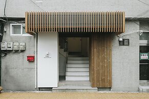 D.A.L Premium Capsule Hotel - Women Only