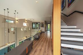 Beautiful Sea View Full Smart House 3BR