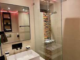 Beautiful Sea View Full Smart House 3BR