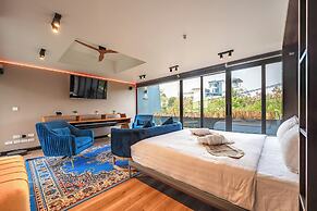 Beautiful Sea View Full Smart House 3BR