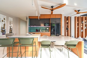 Beautiful Sea View Full Smart House 3BR