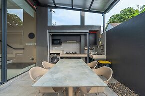 Beautiful Sea View Full Smart House 3BR