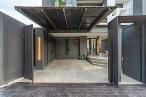 Beautiful Sea View Full Smart House 3BR