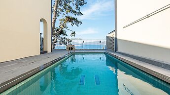 Geoje Daol Pool Villa Pension