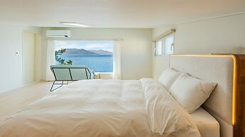 Geoje Daol Pool Villa Pension