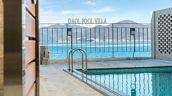 Geoje Daol Pool Villa Pension