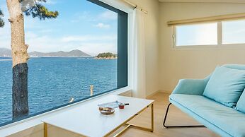 Geoje Daol Pool Villa Pension