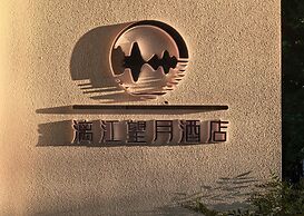 GuiLin Lijiang Wangyue Hotel