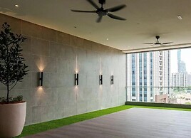 AGILE Family Apartment By Arman