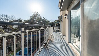 Ganghwa Raube Pet-friendly Pension