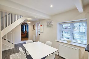 Host Stay Anvil Cottage