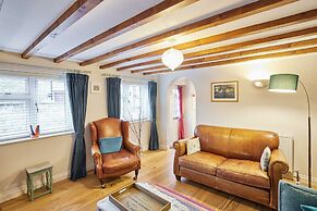 Host Stay Anvil Cottage