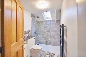 Host Stay Anvil Cottage