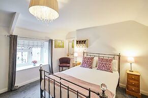 Host Stay Anvil Cottage