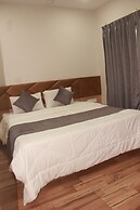 Hotel Shanti Palace By GRB