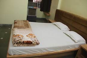 Hotel Shanti Palace By GRB