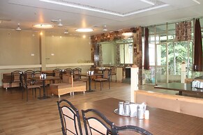 Hotel Shanti Palace By GRB
