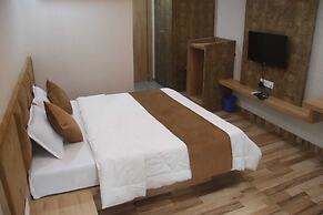 Hotel Shanti Palace By GRB