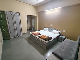 Hotel Shanti Palace By GRB