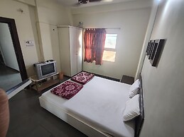 Hotel Shanti Palace By GRB