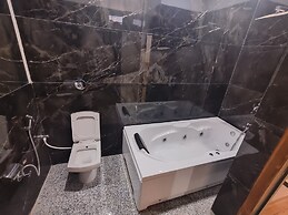 Hotel Shanti Palace By GRB