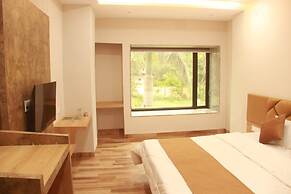 Hotel Shanti Palace By GRB