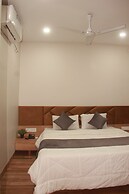 Hotel Shanti Palace By GRB