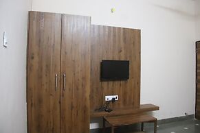 Hotel Shanti Palace By GRB