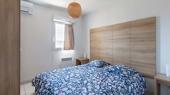 Modern Seaside Apartment